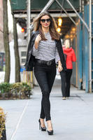 Miranda_Kerr_08.04.14_DFSDAW_121.jpg