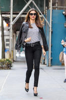 Miranda_Kerr_08.04.14_DFSDAW_128.jpg
