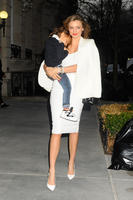 CELEBRITIES_POSTED_BY_HEY_PRETTY_FOR_LVSM_FORUM_069.jpg