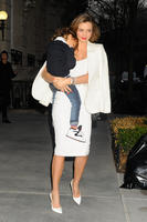 CELEBRITIES_POSTED_BY_HEY_PRETTY_FOR_LVSM_FORUM_071.jpg