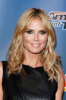 heidi_klum_at_america_s_got_talent_red_carpet_event_in_new_york_2.jpg