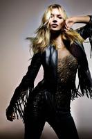800x1200xkate_moss_for_topshop_spring_2014_lookbook3.pagespeed.ic.Ijc7U00_eH.jpg
