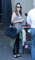 alessandra_ambrosio_arrives_at_airport_in_sydney_5.jpg