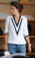 alessandra_ambrosio_shopping_at_blue_planet_store_in_santa_monica_6.jpg