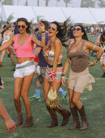 Alessandra_Ambrosio__2014_Coachella__04.jpg