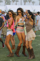 Alessandra_Ambrosio__2014_Coachella__09.jpg