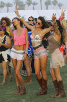 Alessandra_Ambrosio__2014_Coachella__12.jpg