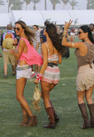 Alessandra_Ambrosio__2014_Coachella__16.jpg
