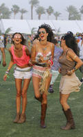 Alessandra_Ambrosio__2014_Coachella__17.jpg