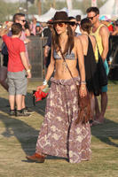 Alessandra_Ambrosio_in_bikini_at_Coachella_03.jpg