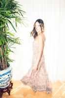 Alessandra_Ambrosio__The_Coveteur_Photoshoot_2014__04.jpg