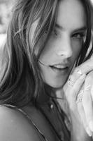 Alessandra_Ambrosio__The_Coveteur_Photoshoot_2014__23.jpg