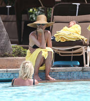 Heidi_Klum_Bikini_Photos__2014_in_Bahamas__11.jpg