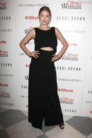 1451324_doutzen_kroes_at_the_premiere_of_the_950x0_2.jpg