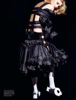 Anja_Rubik_by_Ezra_Petronio__Comme_des_GarA____ons___Love__11_Spring_Summer_2014__7.jpg