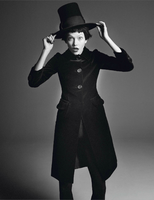 karlie_kloss_by_david_sims_for_vogue_paris_march_2014_3.png
