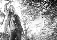 calvin_klein_jeans_s14_w_ph_sorrentimario_sp03.jpg