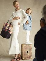 le_mannequin_karolina_kurkova_et_son_fils.jpg