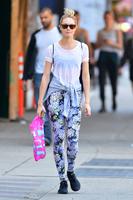 candice_swanepoel_out_and_about_in_new_york_0505__2_.jpg