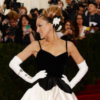 Sarah_Jessica_Parker_Oscar_de_la_Renta_Met_Gala_2014.jpg