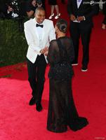 1460066_jayz_et_sa_femme_beyonce_knowles_950x0_1.jpg