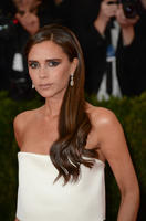 Victoria_Beckham_lors_du_Met_Gala_a_New_York_le_5_mai_2014.jpg