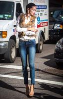 adriana_lima_at_maybelline_commercial_set_in_new_york_26.jpg