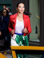 adriana_lima_maybelline_050614_6.jpg