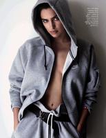 Fashion_Scans_Remastered.Irina_Shayk.VOGUE_ESPANA.June_2014.Scanned_by_VampireHorde.HQ.7.jpg