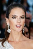 alessandra_ambrosio_wearing_atelier_versace_dress_two_days_one_night_premiere_2014_cannes_film_festival_28.jpg