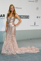 todas_las_fotos_de_la_alfombra_roja_de_las_asistentes_a_la_gala_amfar_en_el_festival_de_cannes_2014_17427563_800x1200.jpg
