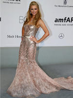Paris_Hilton_exact780x1040_p.jpg