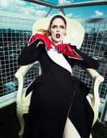 Coco_Rocha_by_Yin_Chao__Up_There___Harper_s_Bazaar_China_September_2013__7.jpg