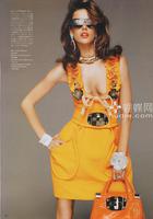 43010_AlessandraAmbrosio_VogueJapan_Oct2010_122_246lo.jpg