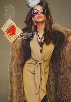 43047_AlessandraAmbrosio_VogueJapan_Oct20106_122_461lo.jpg