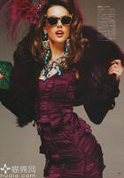 43060_AlessandraAmbrosio_VogueJapan_Oct20109_122_186lo.jpg