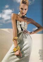 Vogue_Brasil_Outubro2011_Candice_Swanepoel_ph_JRDur6.jpg