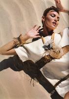 Vogue_Brasil_Outubro2011_Candice_Swanepoel_ph_JRDur8.jpg