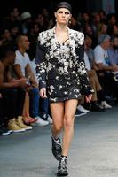 Givenchy_SS15_IsabelliFontana.jpg