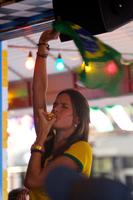 adriana_lima_alessandra_ambrosio_070814_3.jpg