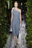 Valentino_Fall_2014_0sqv_Mh3_AQEjx.jpg