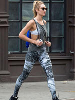 Candice_Swanepoel_Wearing_Tights_Leaving_the_Gym_in_NYC__05.jpg