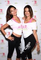 victoria_s_secret_models_at_the_cycle_for_pelotonia_event_in_new_york_city_8.jpg