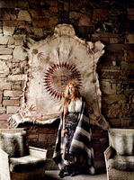blake_lively_vogue_cover_august_2014_03_170247646998.jpg