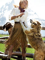 blake_lively_vogue_cover_august_2014_04_17024737381.jpg