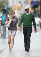 Gisele_Bundchen_Tom_Brady_Kissing_NYC_Pictures__2_.jpg
