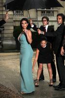kim_kardashian_paris_fashion_week_womens_haute_couture_autumnwinter_201415_valentino_2.jpg