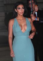 kim_kardashian_paris_fashion_week_womens_haute_couture_autumnwinter_201415_valentino_4.jpg