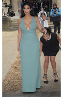 09_kim_kardashian_hot_shot.jpg