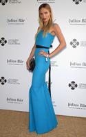 natasha_poly_blue_dress_leonard_dicaprio_gala_2014_main.jpg